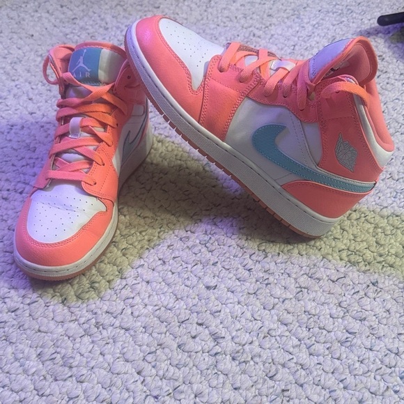Jordan Other - Nike Air Jordan 1 Mid in Crimson Pulse
